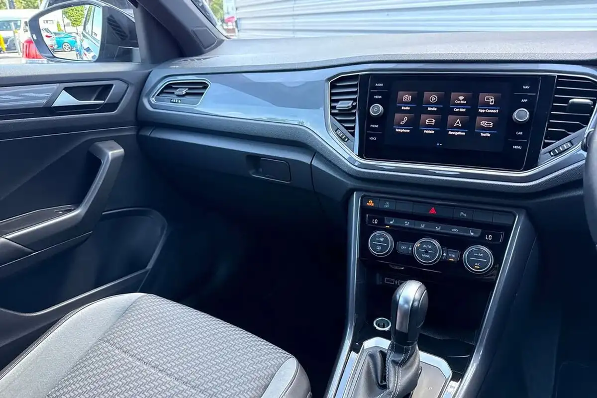 2019-volkswagen-t-roc-15-tsi-r-line-dsg-big-19
