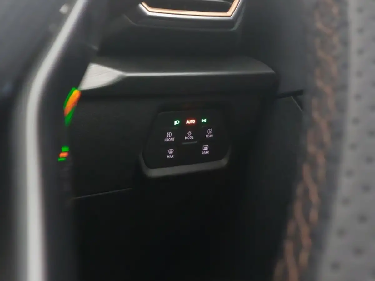 2020-ds-ds-3-crossback-e-tense-ultra-prestige-big-13