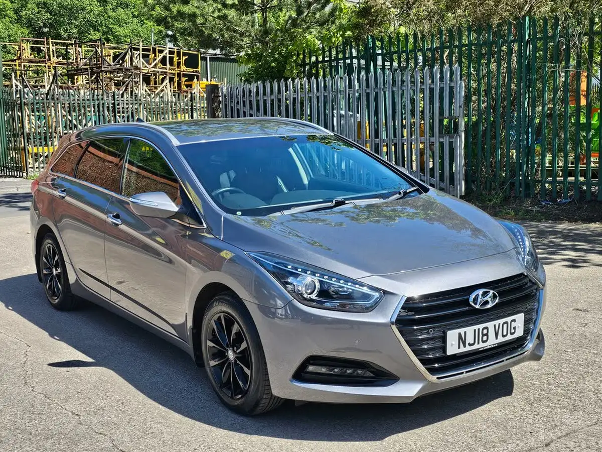 2018-hyundai-i40-17crdi-se-nav-business-141ps-tourer-5d-big-7