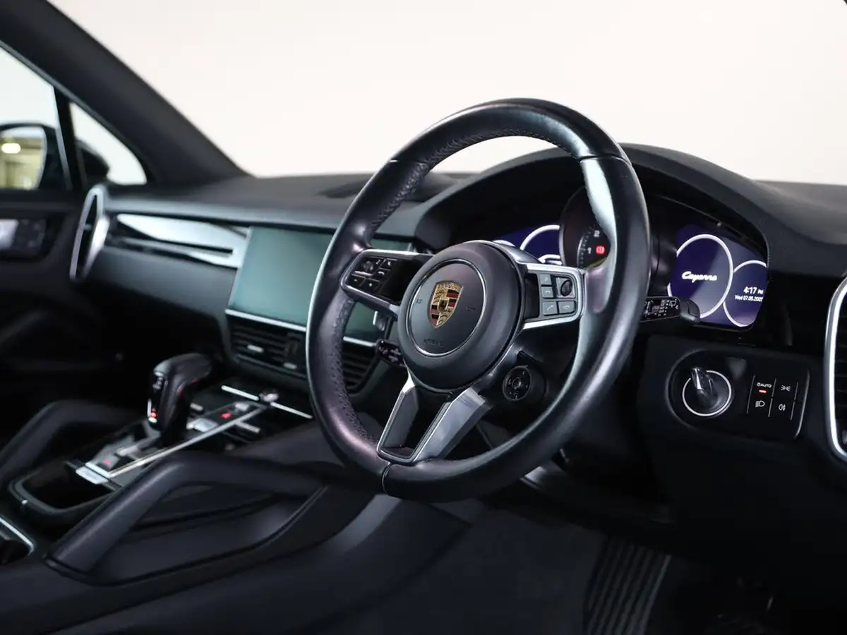 2025-porsche-macan-e-4-electric-big-6