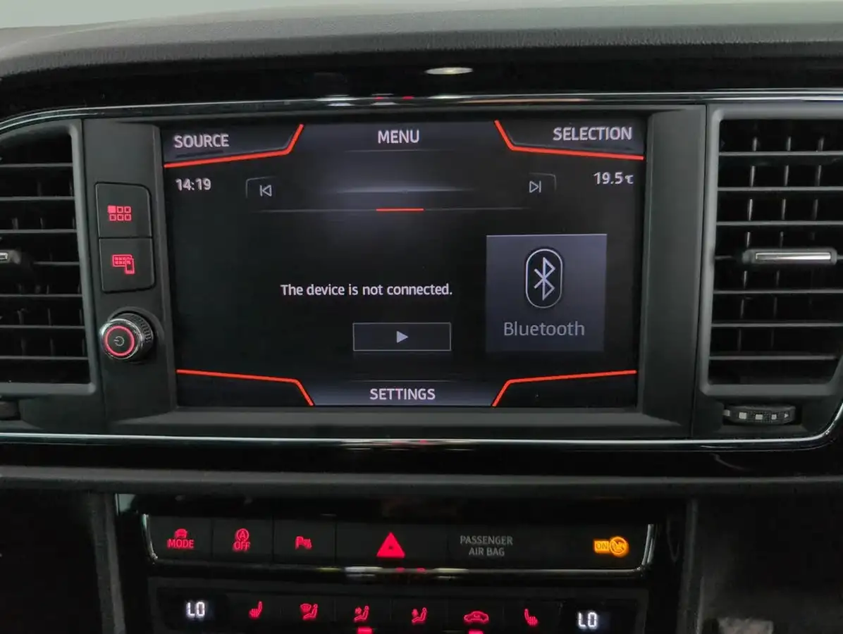 2019-seat-leon-15-tsi-evo-fr-black-edition-150ps-hatchback-dsg-big-18