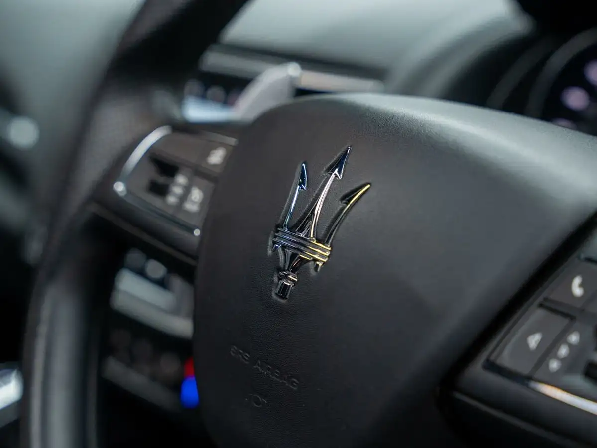 2021-maserati-levante-30-big-27