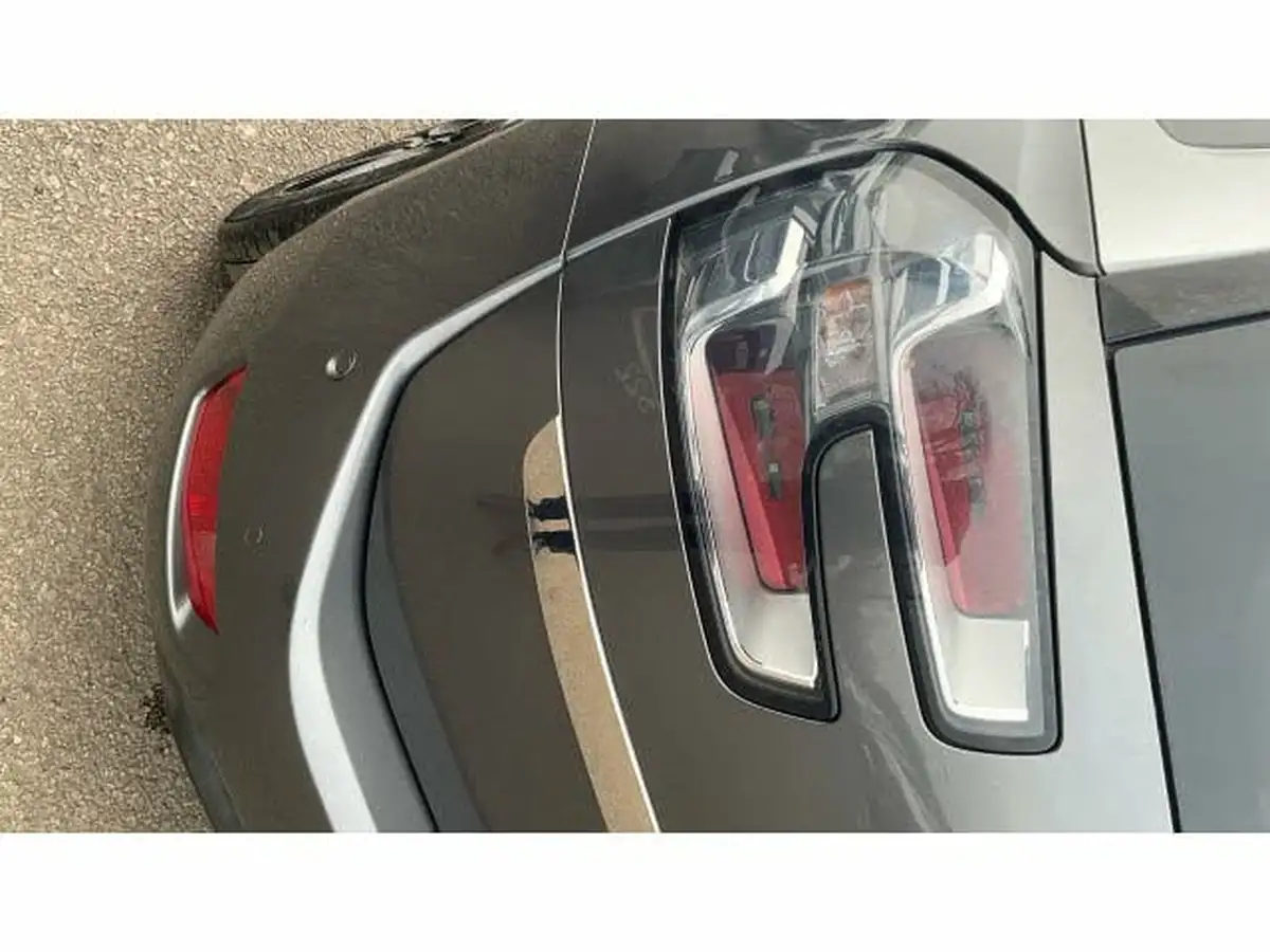 2019-citroen-grand-c4-spacetourer-15bluehdi-flair-eat8-big-32