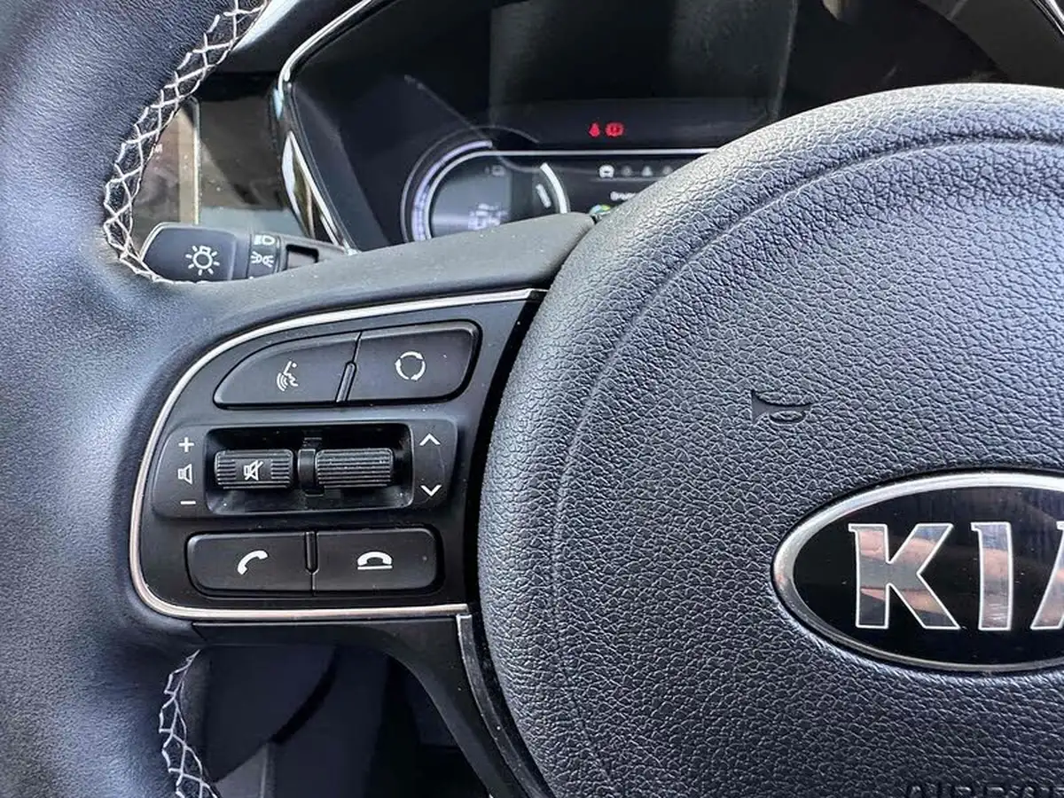 2021-kia-e-niro-ev-4-big-32