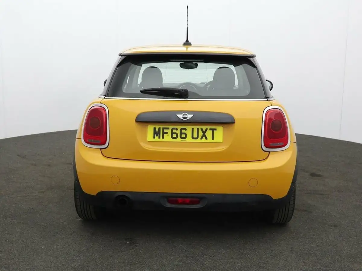 2016-mini-cooper-12-one-3d-big-8