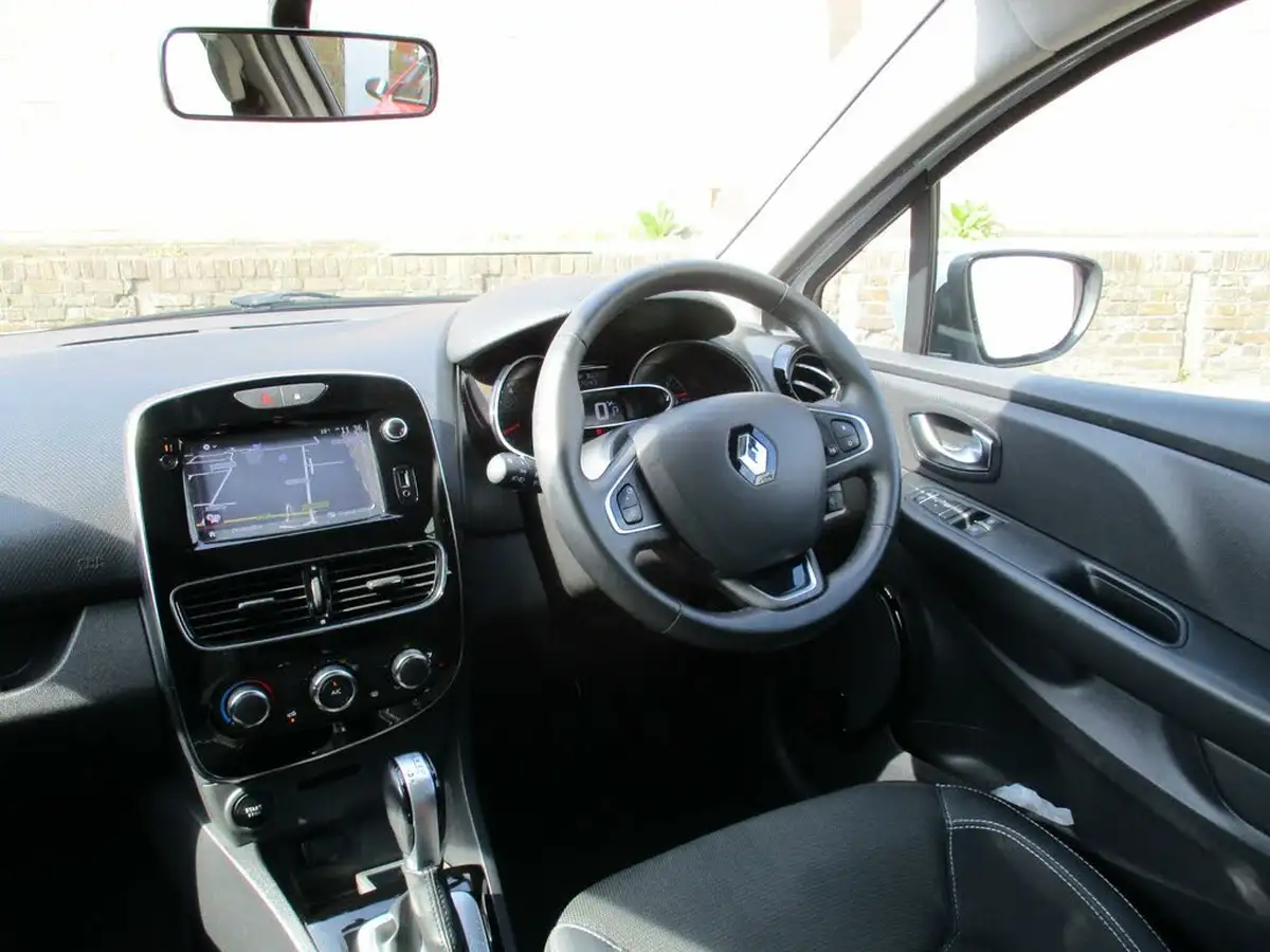 2019-renault-clio-15dci-iconic-90ps-ss-edc-auto-big-12