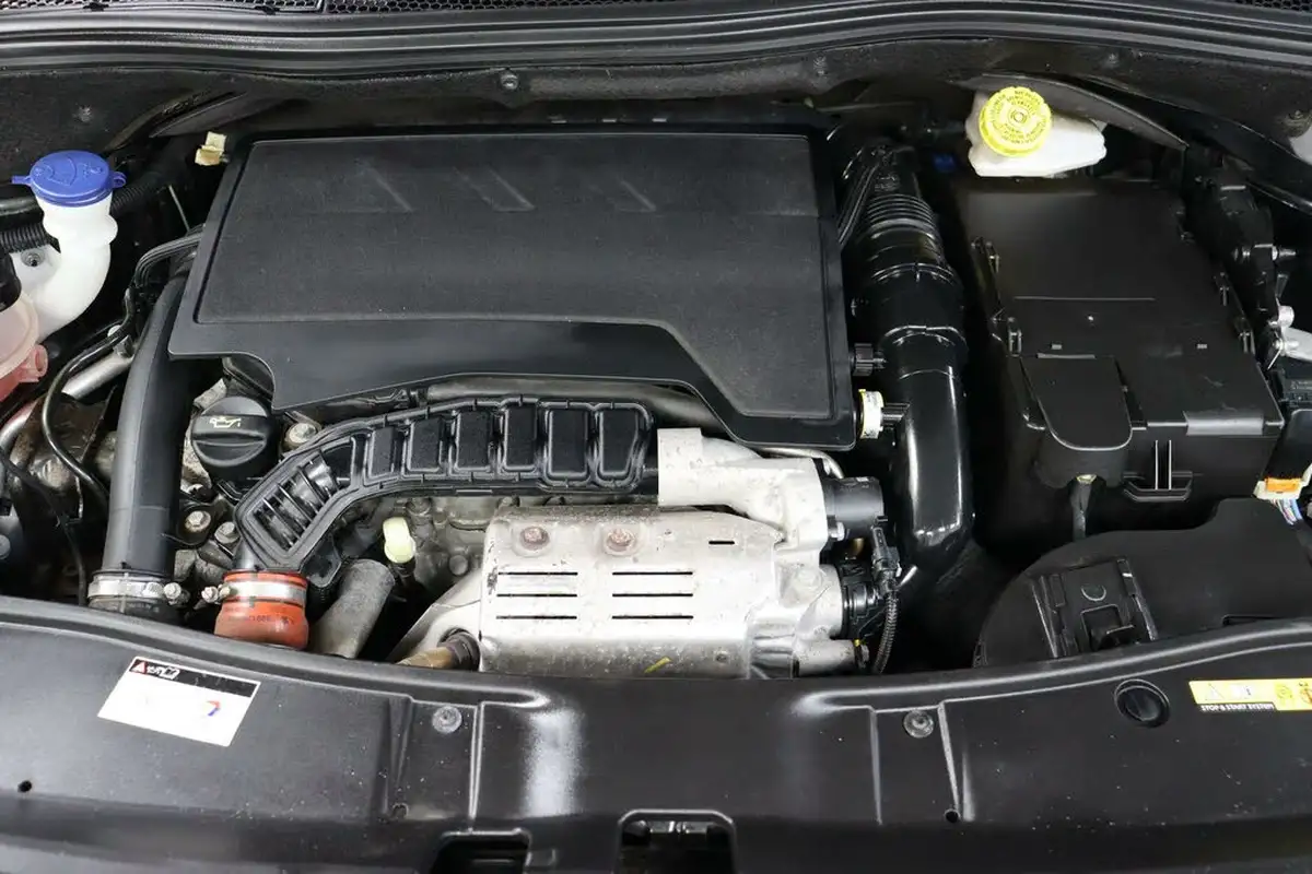 2018-peugeot-2008-suv-12-puretech-allure-130bhp-ss-big-42