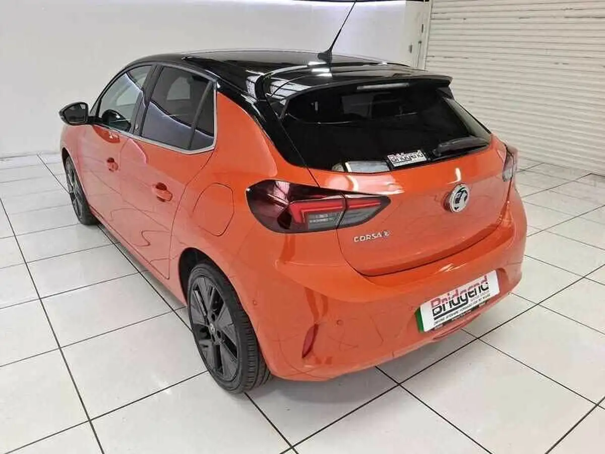 2020-vauxhall-corsa-e-elite-nav-74kw-big-3