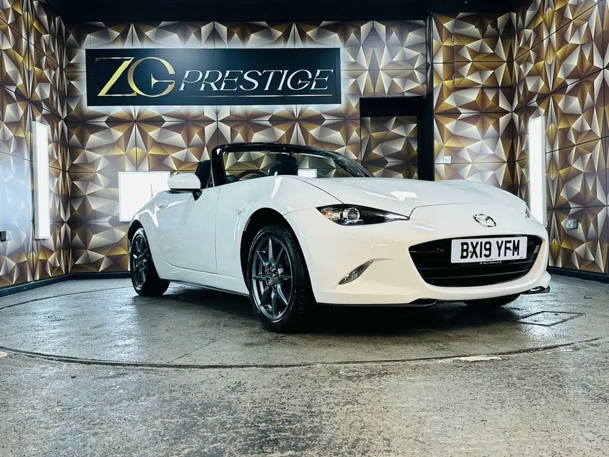 2019-mazda-mx-5-15-se-big-34