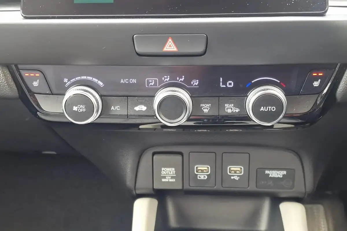 2021-honda-jazz-15-i-mmd-ex-107ps-big-22