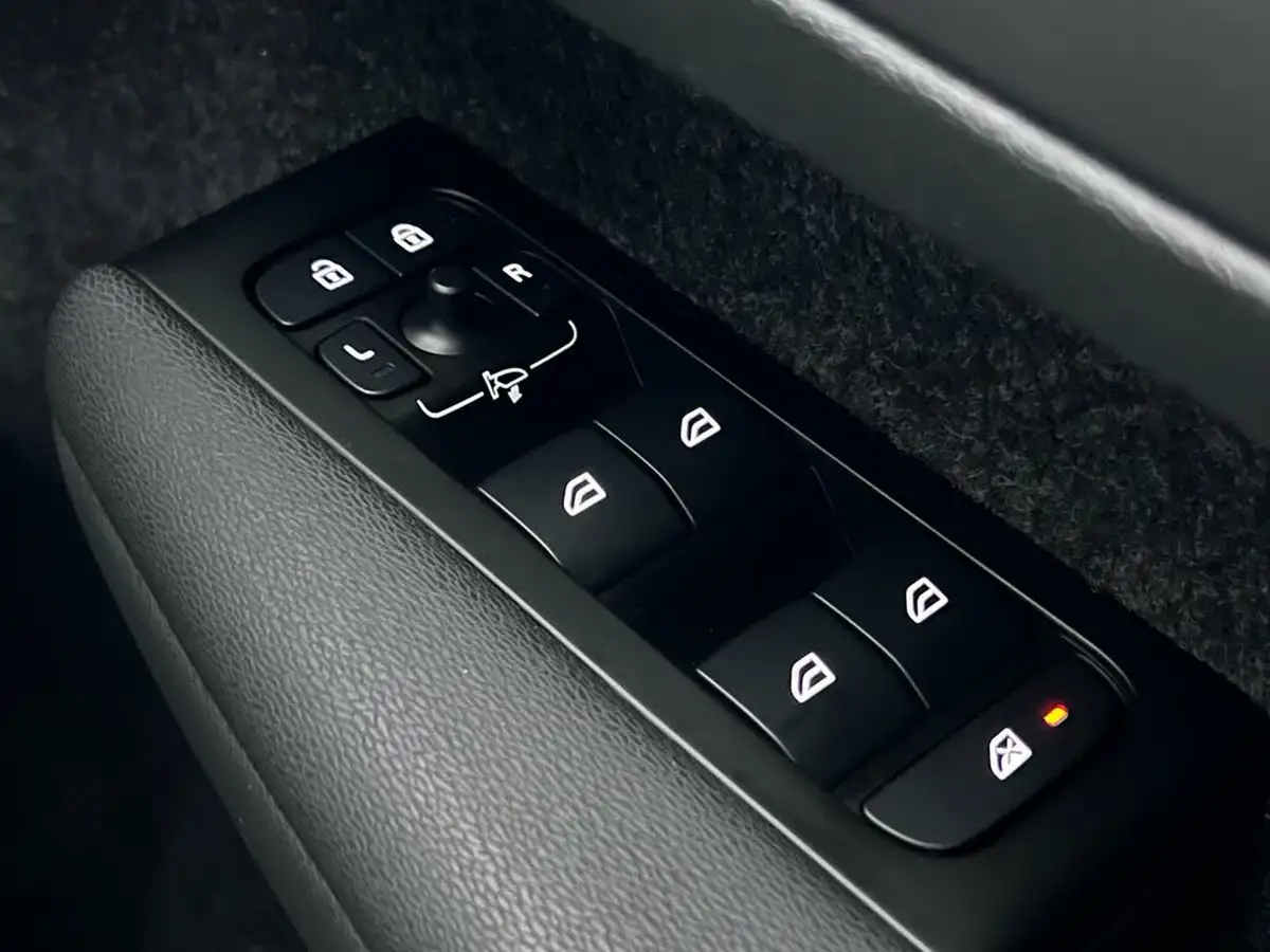 2021-volvo-xc40-15-t5-inscription-pro-258bhp-big-38