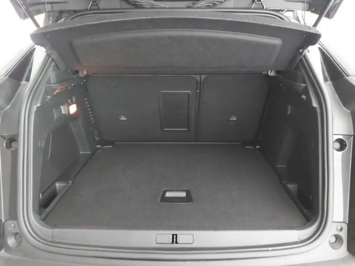 2024-peugeot-3008-suv-12-puretech-gt-136ps-hybrid-e-dsc6-big-7