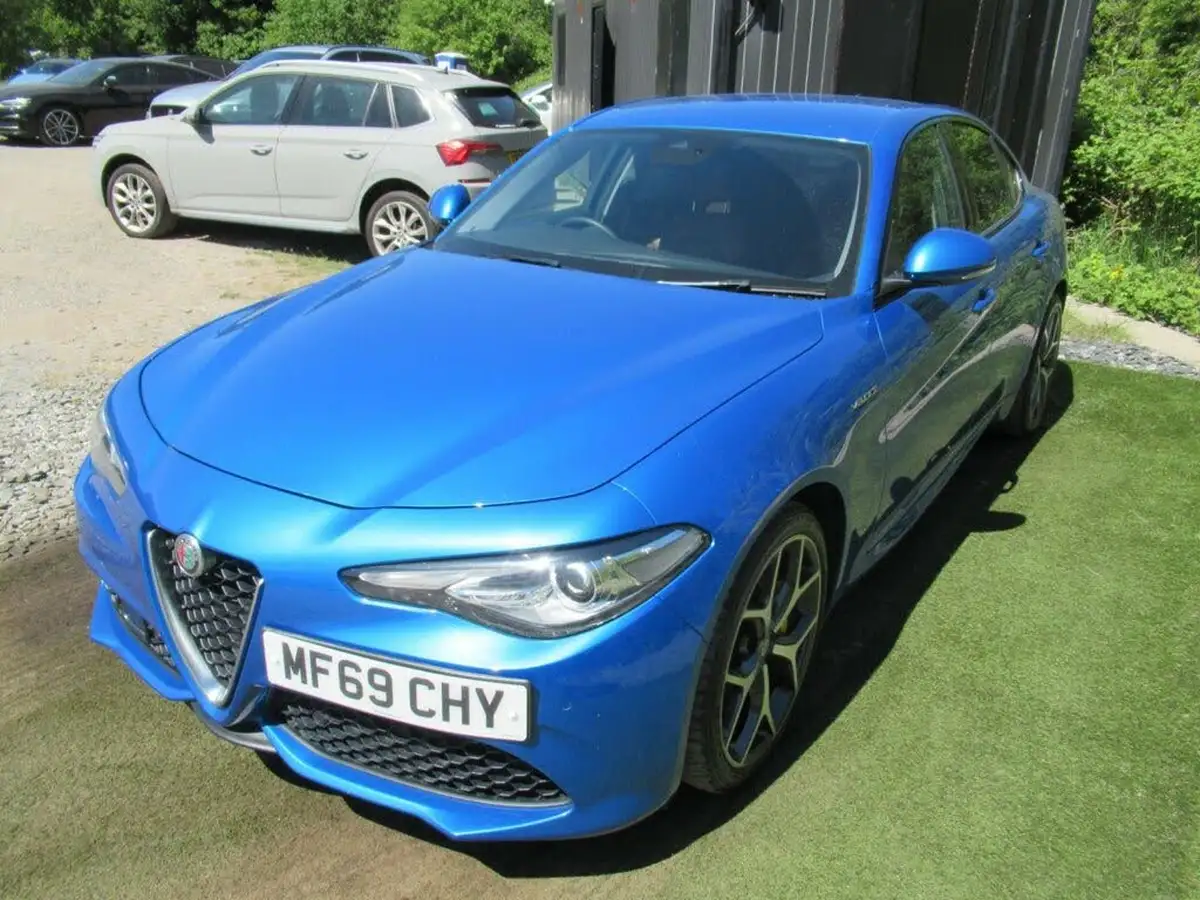 2019-alfa-romeo-giulia-20-veloce-big-31