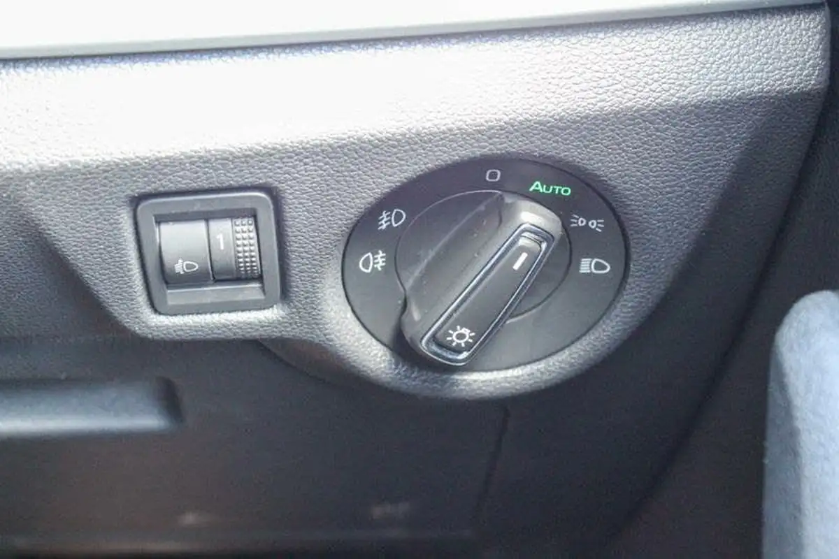2019-skoda-scala-10-tsi-se-116ps-big-31