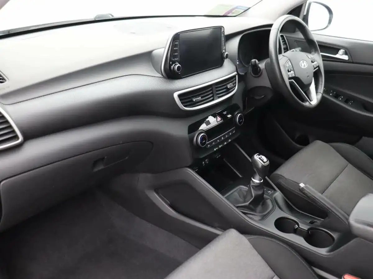 2020-hyundai-tucson-16-gdi-se-nav-big-10