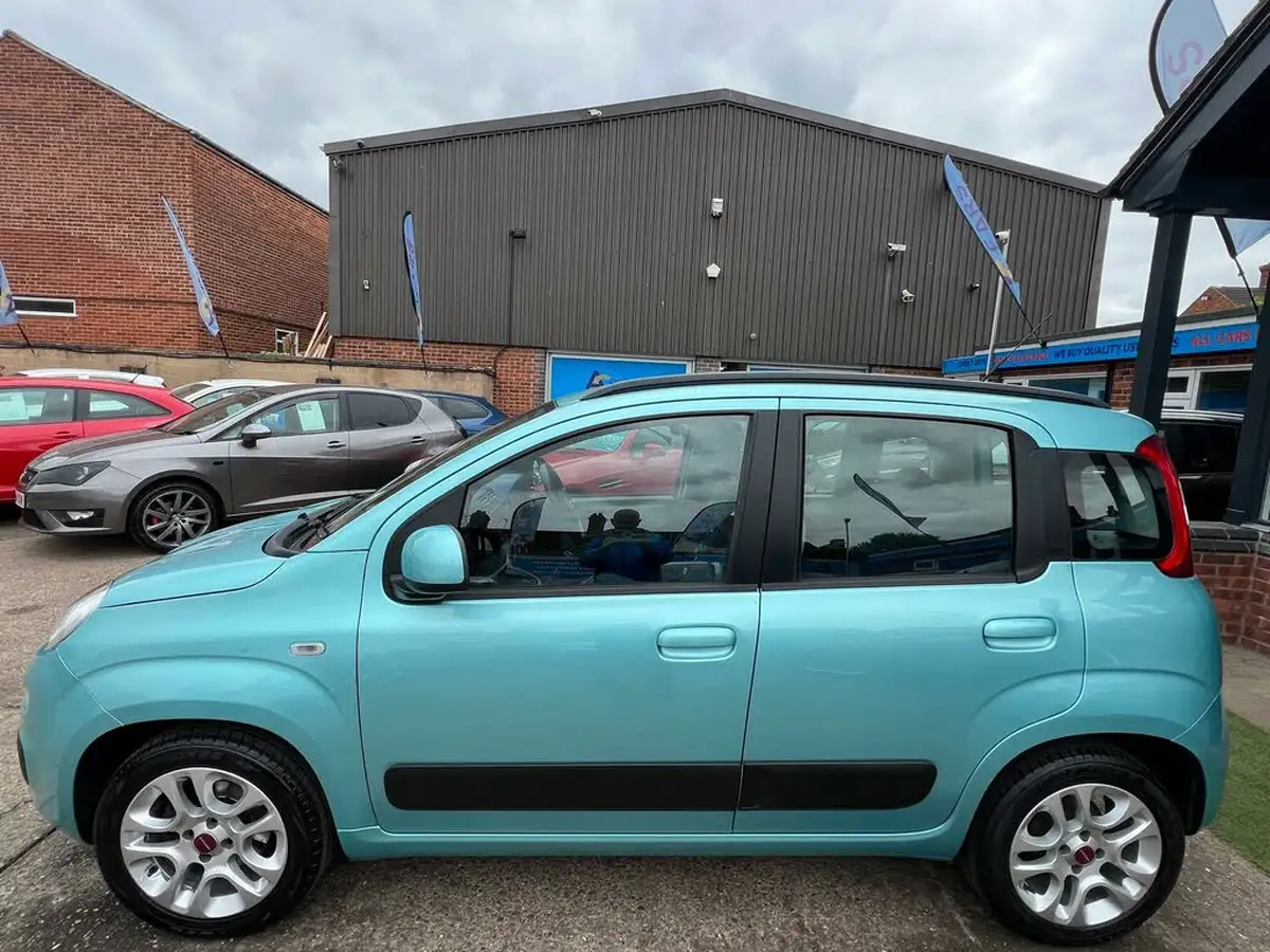 2015-fiat-panda-09-lounge-big-7