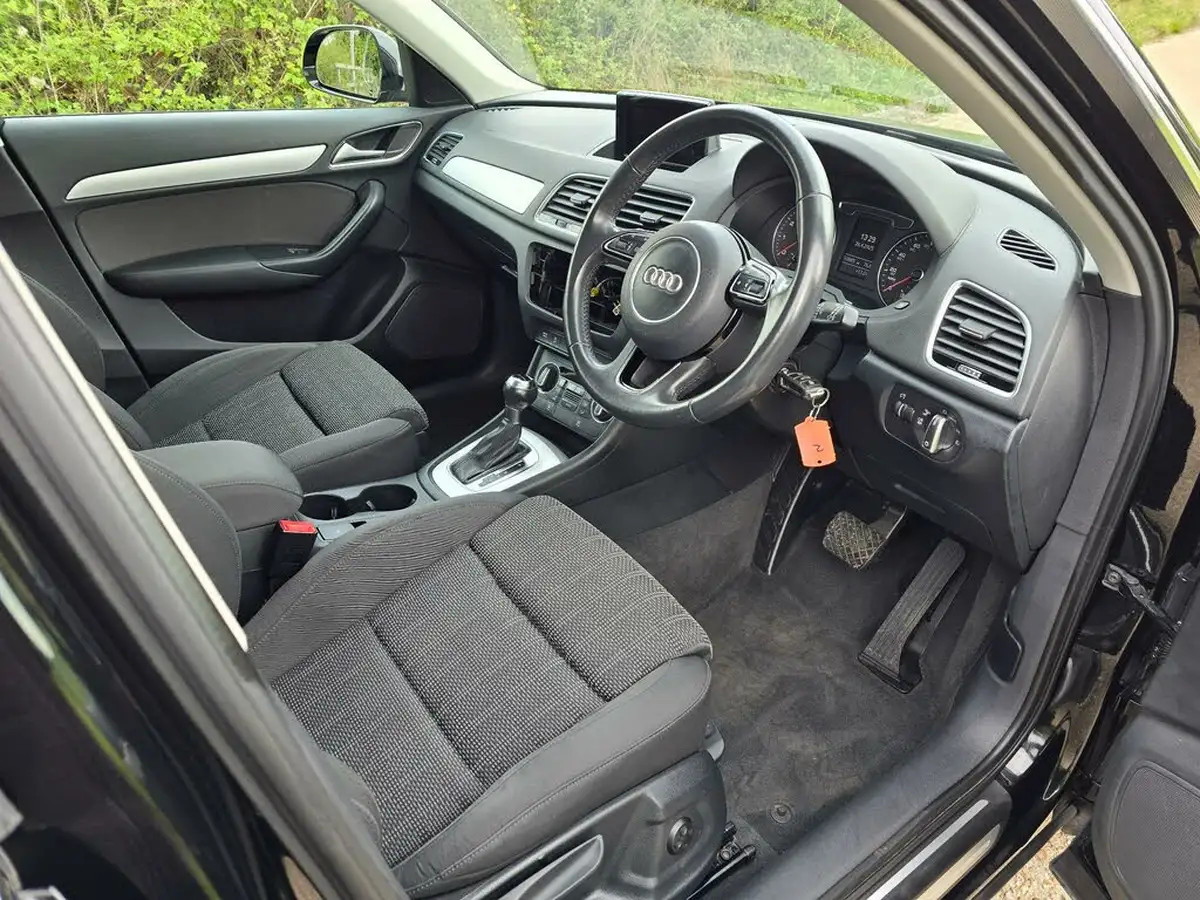 2018-audi-q3-14-tfsi-sport-s-tronic-big-43