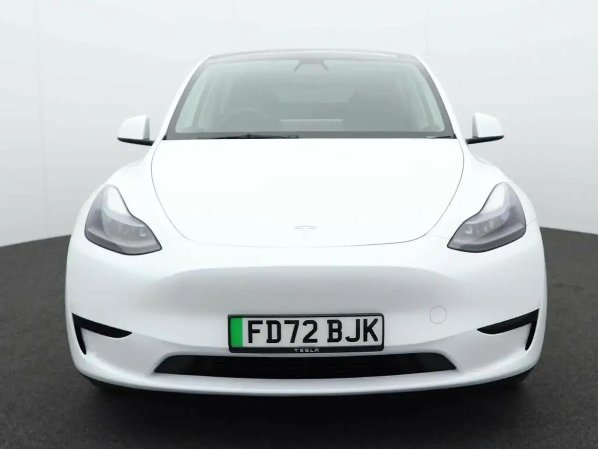 2022-tesla-model-y-e-rwd-big-1