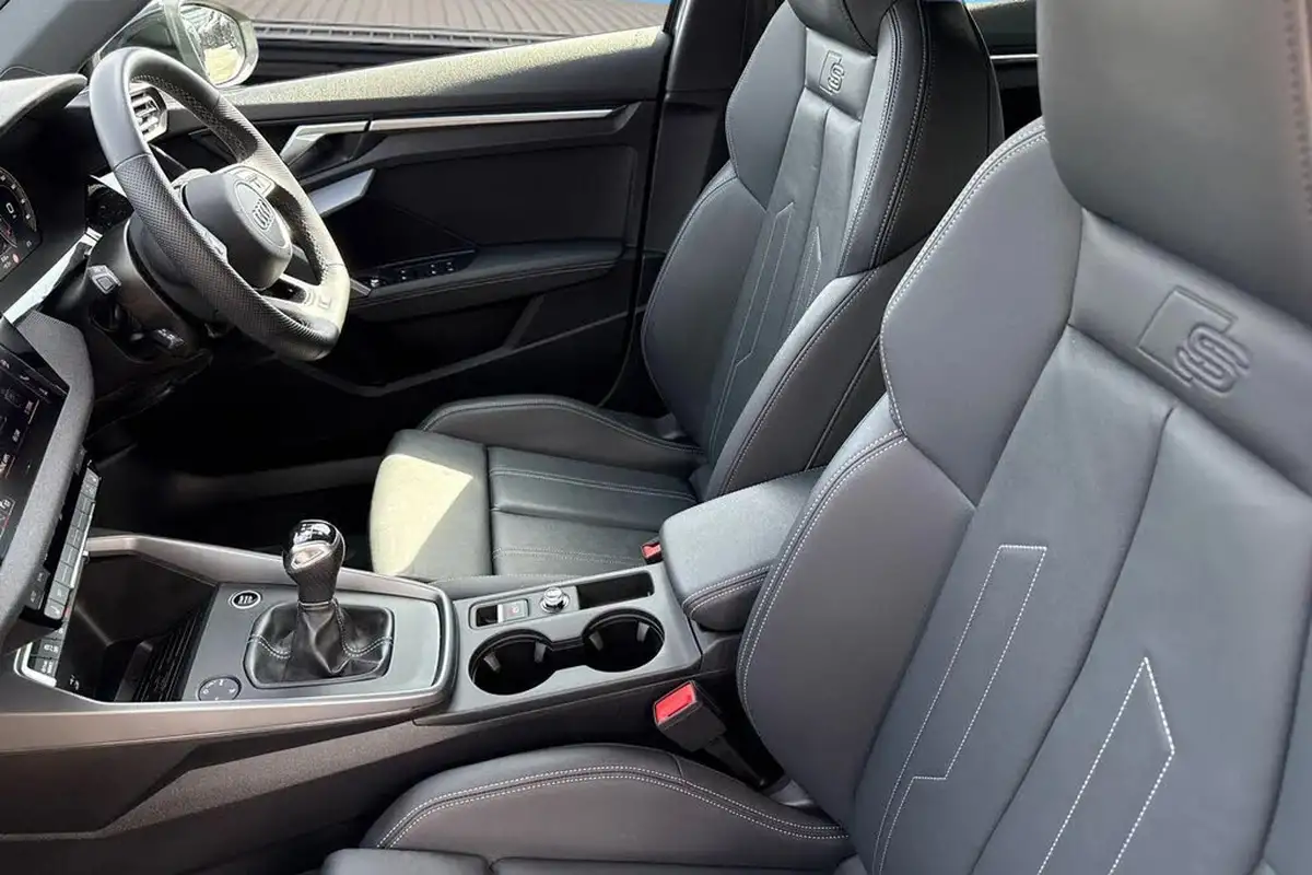 2024-audi-a3-15-35-tfsi-black-edition-saloon-4d-big-15