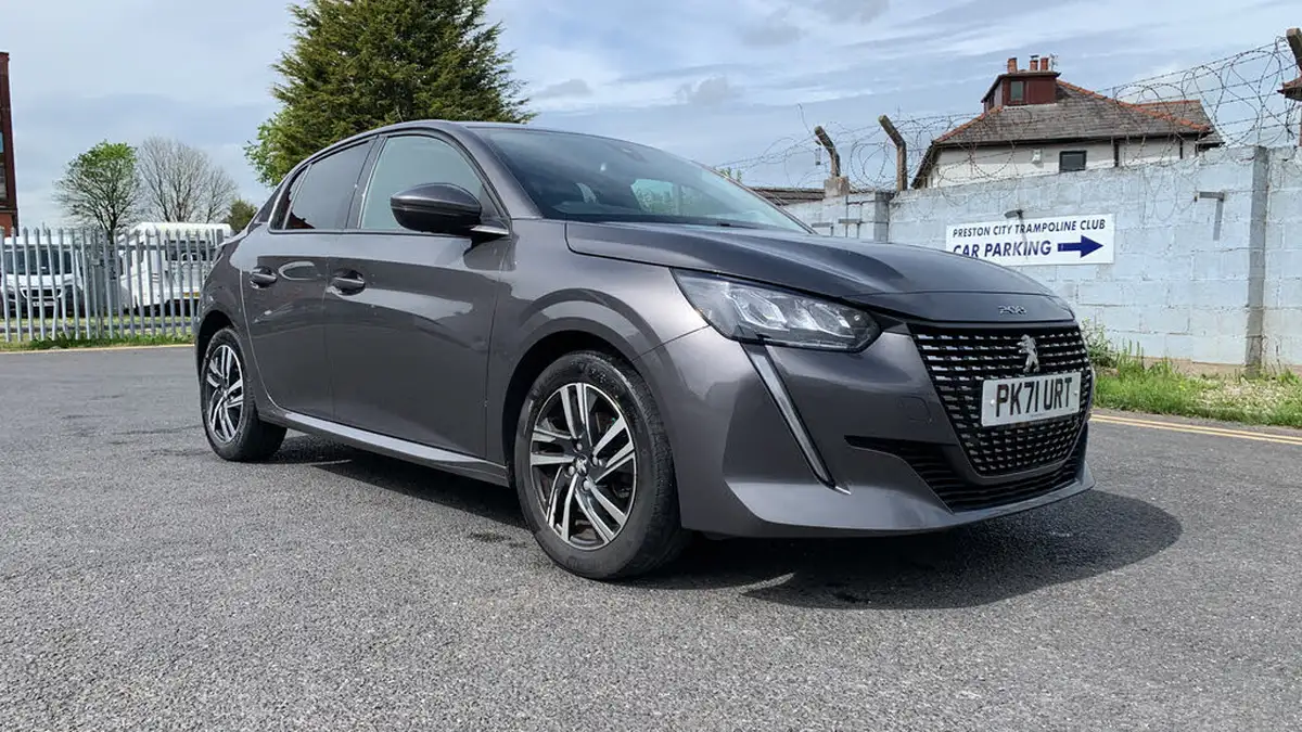 2021-peugeot-208-12-puretech-allure-100bhp-big-13