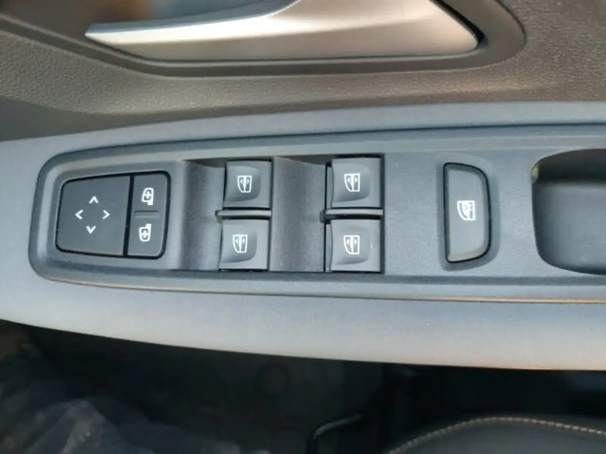 2024-dacia-jogger-16-tce-extreme-big-18