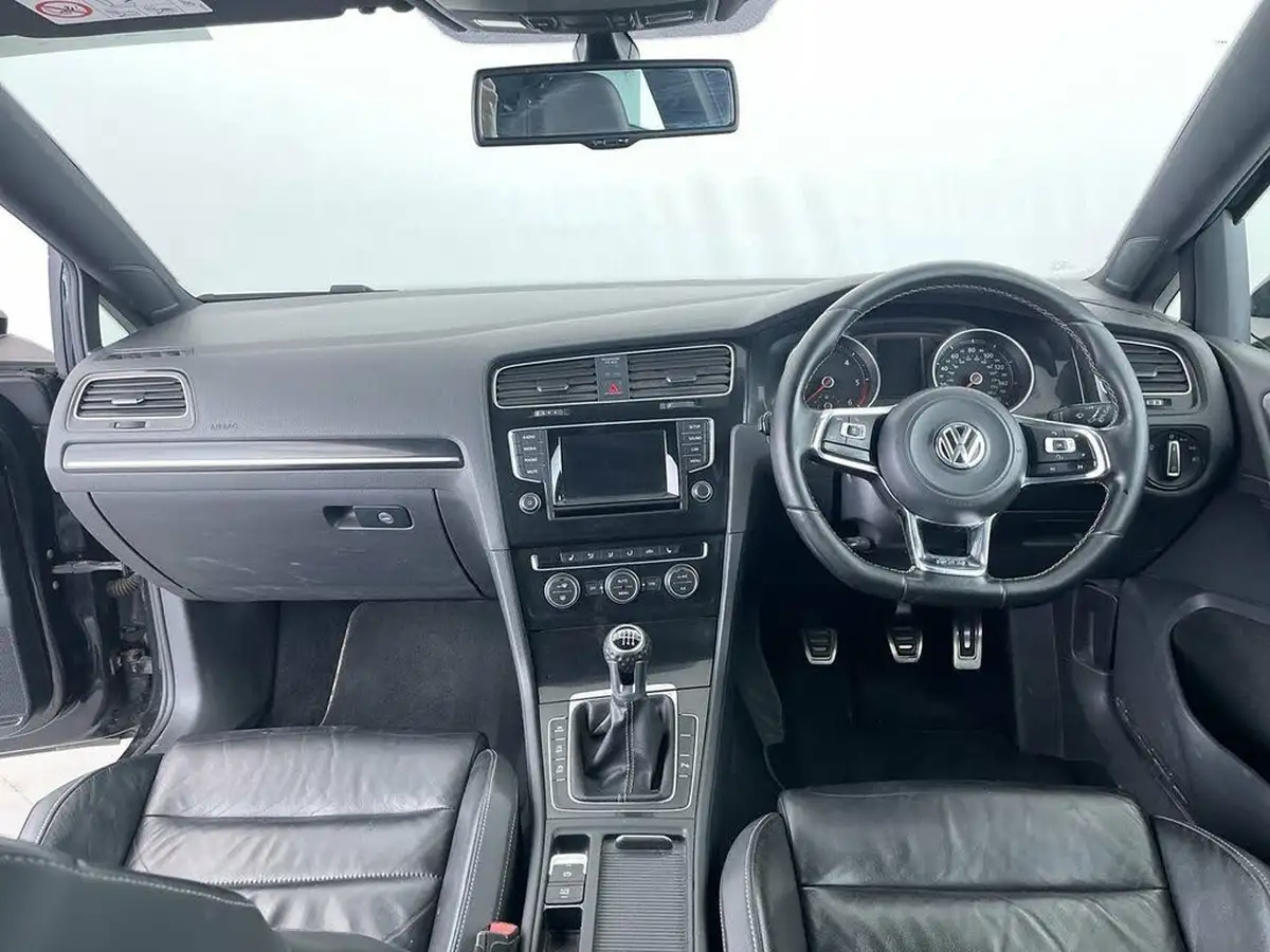 2014-volkswagen-golf-20tdi-gtd-bmt-3d-big-7