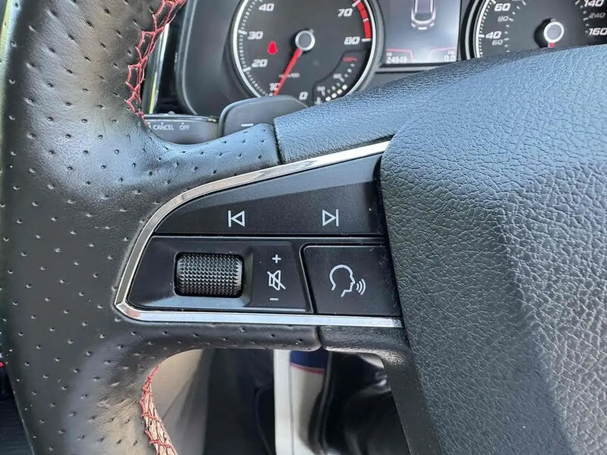 2020-seat-leon-15-tsi-evo-fr-150ps-estate-dsg-big-29
