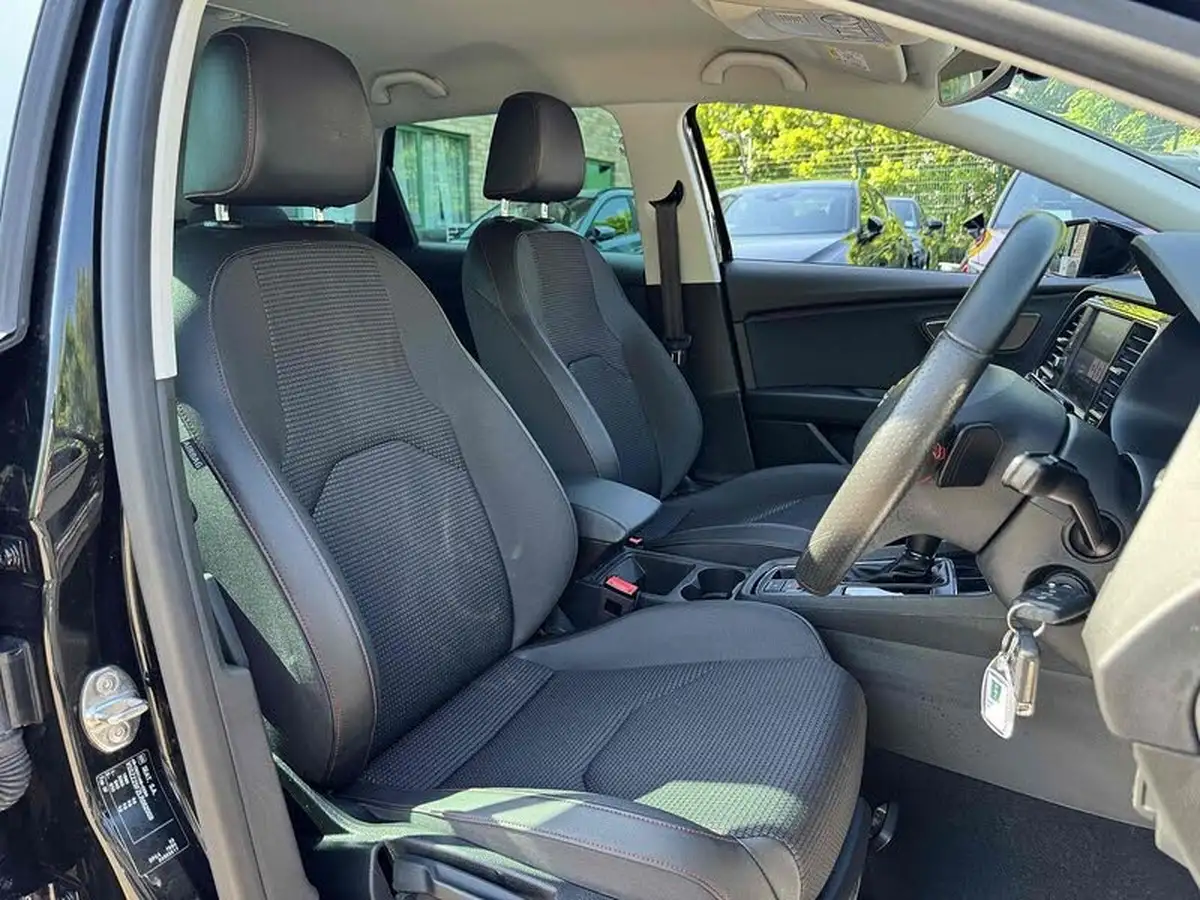 2020-seat-leon-15-tsi-evo-fr-150ps-estate-dsg-big-1