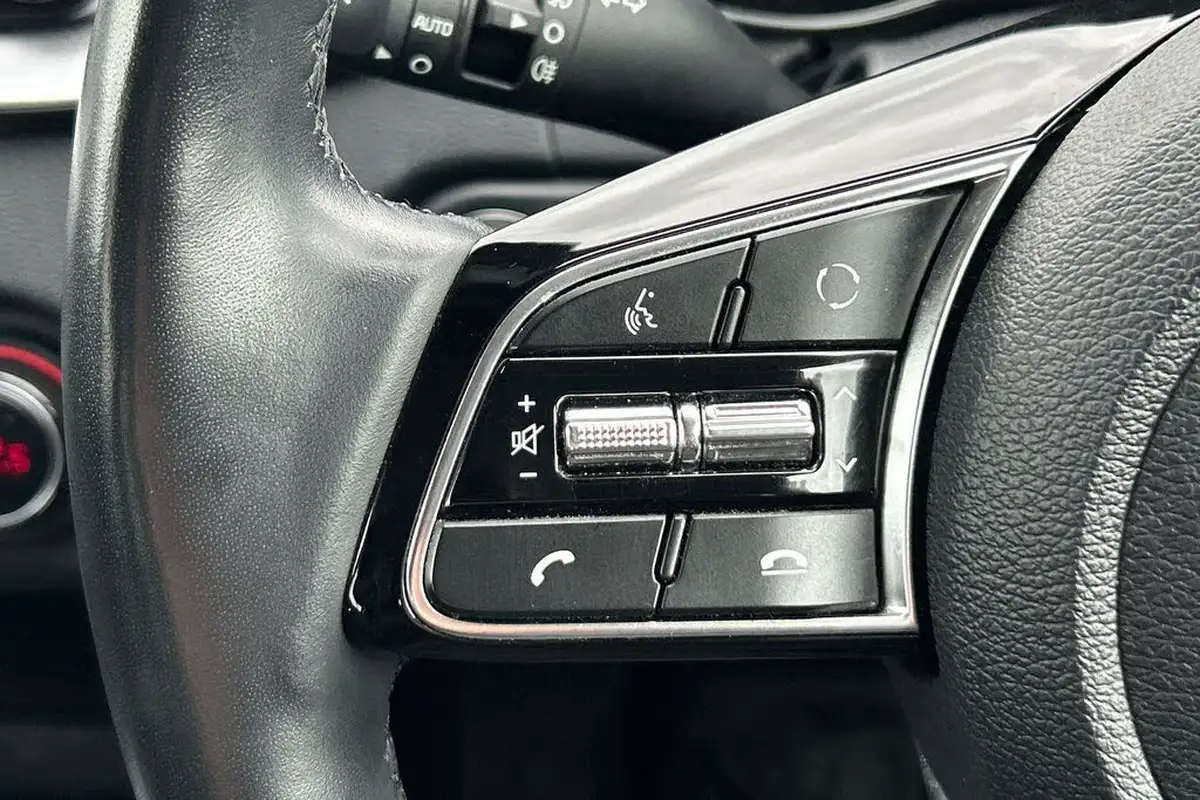 2021-kia-xceed-15-t-gdi-4-big-15