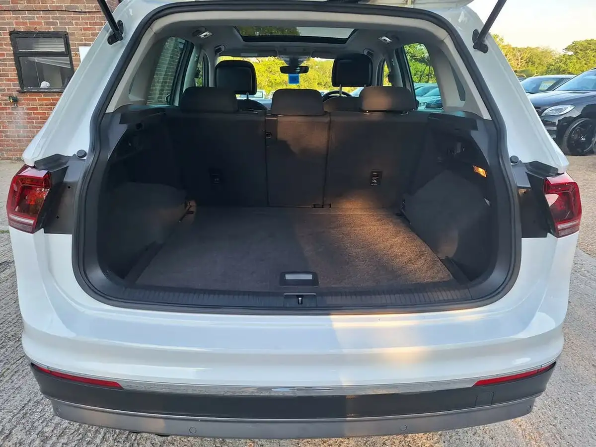 2016-volkswagen-tiguan-20-tsi-sel-dsg-big-15