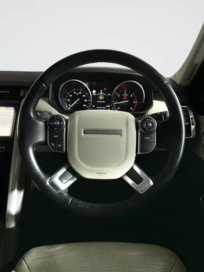 2017-land-rover-discovery-20sd4-hse-240ps-awd-station-wagon-5d-auto-big-16