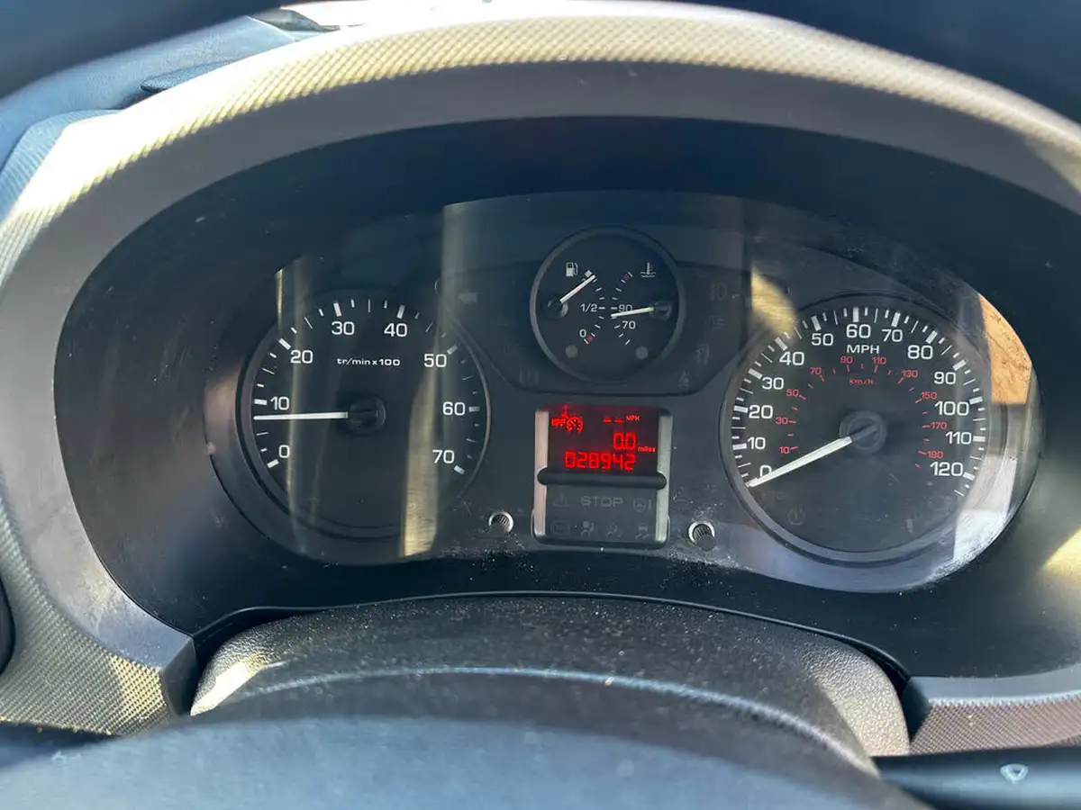 2018-peugeot-partner-16bluehdi-professional-l1-stop-start-big-21