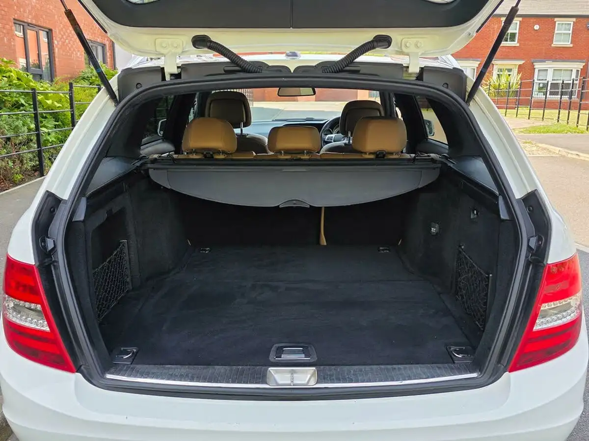 2013-mercedes-benz-c-class-21cdi-c220-cdi-amg-sport-estate-5d-7g-tronic-plus-big-40