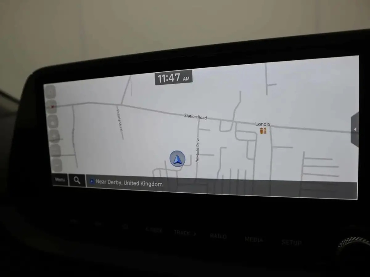 2024-hyundai-i20-10-t-gdi-ultimate-big-18