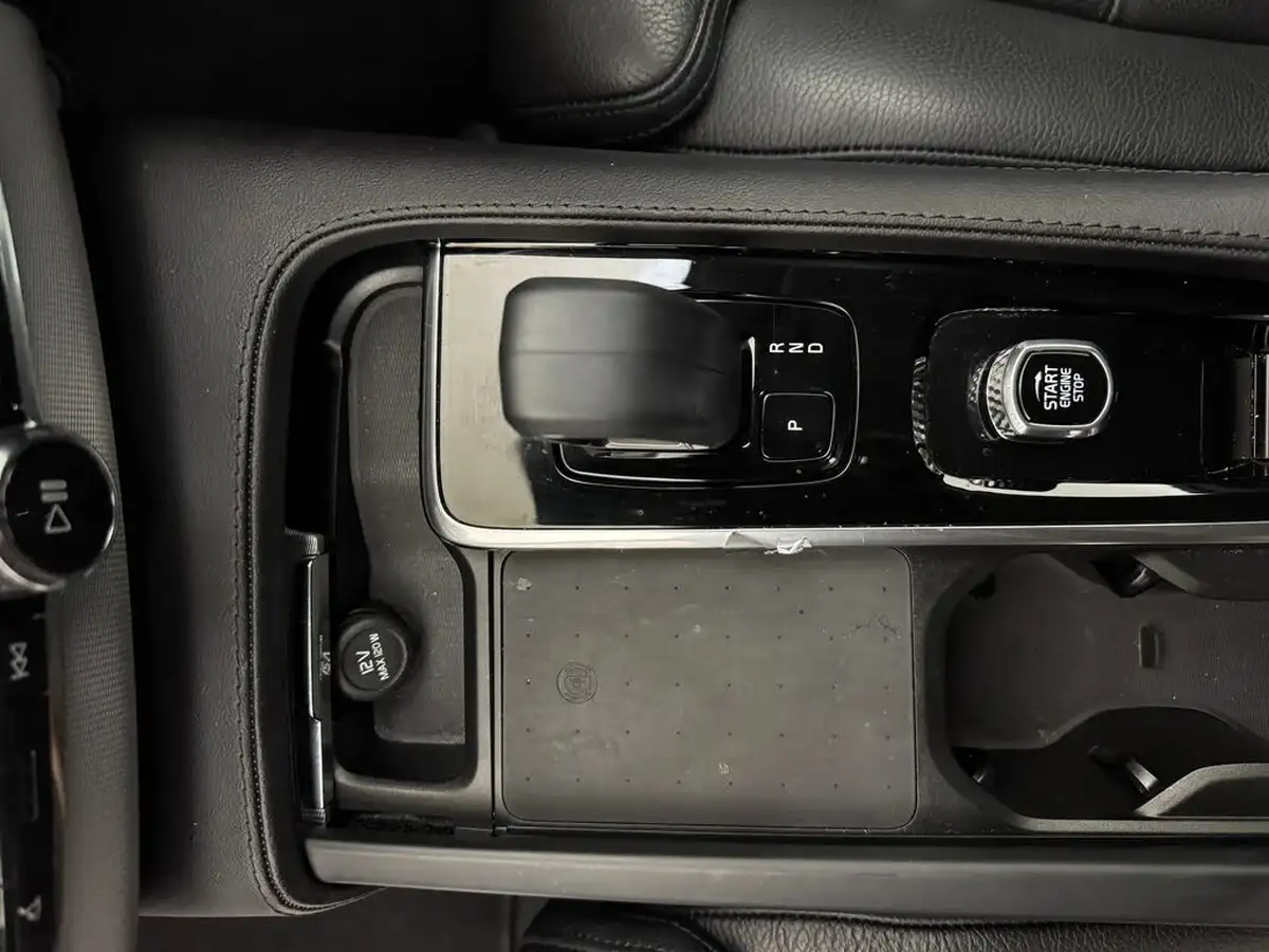 2023-volvo-xc90-20-b5-core-big-15