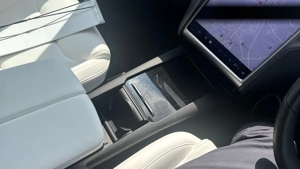 2020-tesla-model-s-e-ludicrous-performance-big-12