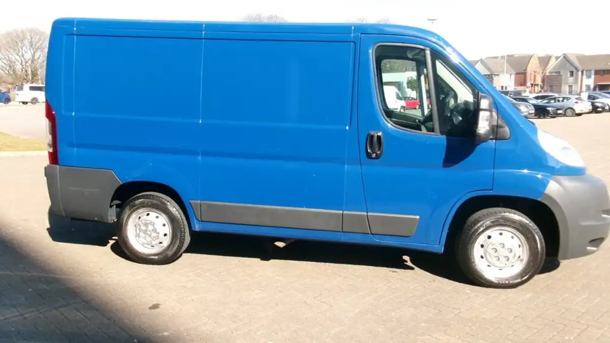 2014-citroen-relay-22td-30-l1h1-enterprise-special-edition-big-14