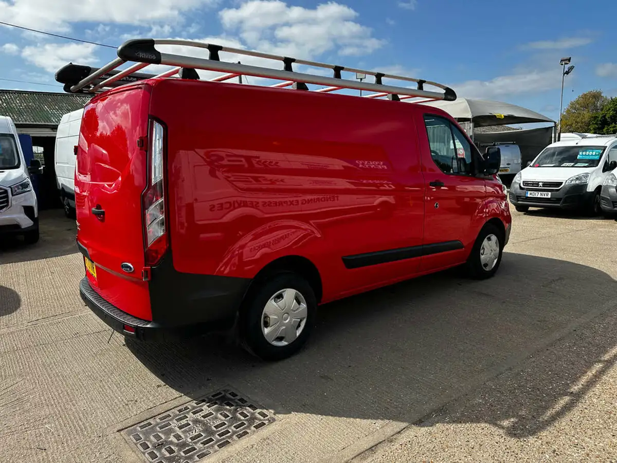 2020-ford-transit-custom-20tdci-280-l1h1-leader-105pseu6dt-panel-van-big-10