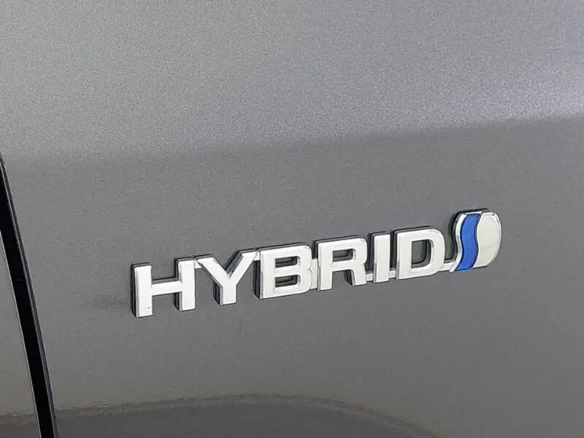 2020-toyota-prius-18-vvt-i-excel-big-15