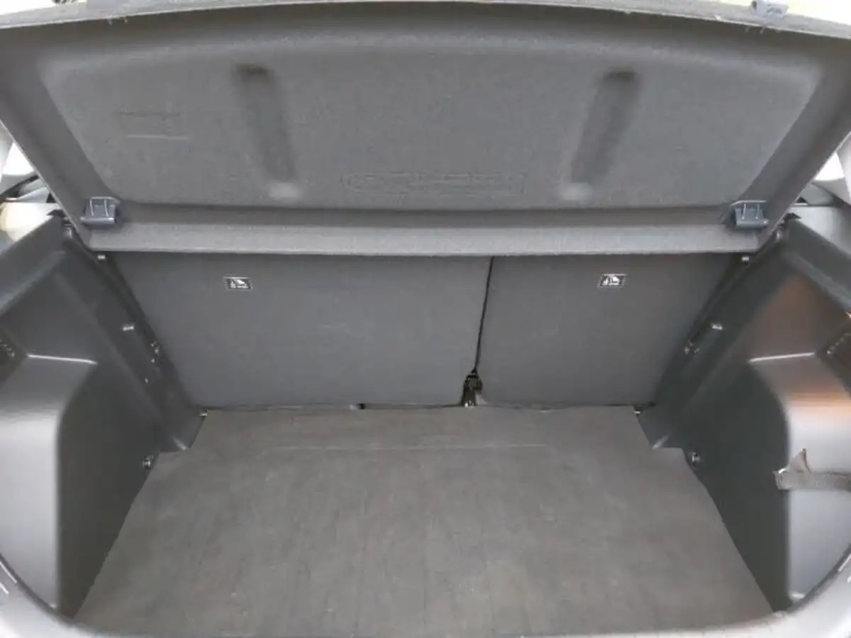 2024-hyundai-i20-10-t-gdi-advance-big-7
