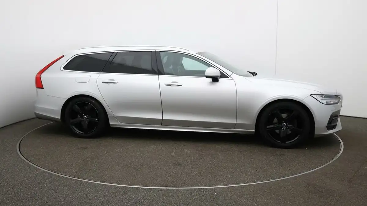 2019-volvo-v90-20td-d4-r-design-big-40