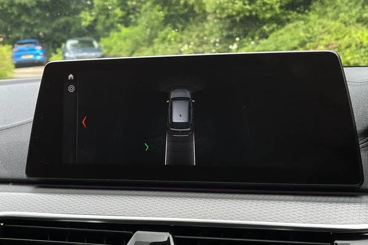 2019-bmw-5-series-20td-520d-m-sport-188bhp-xdrive-touring-5d-big-25