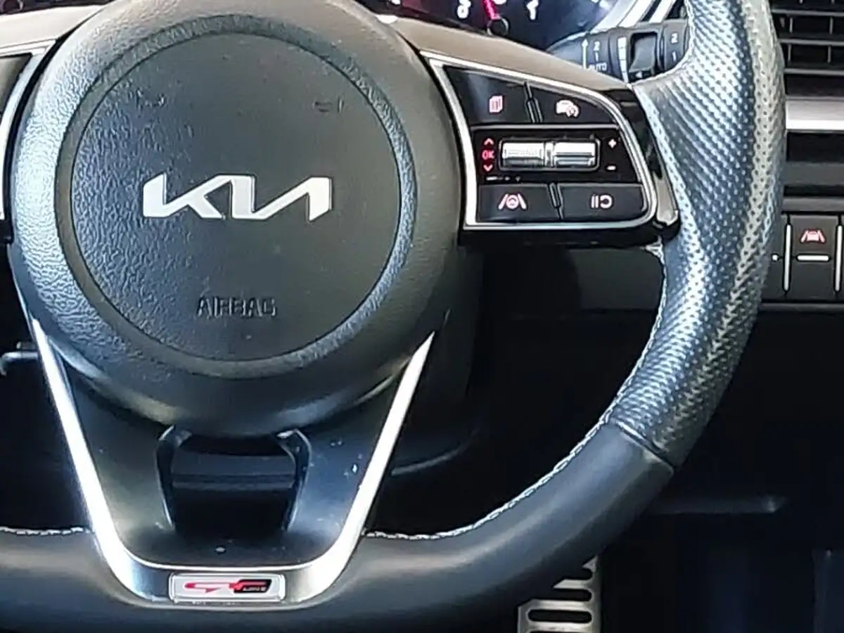 2022-kia-pro-ceed-15-t-gdi-gt-line-big-10