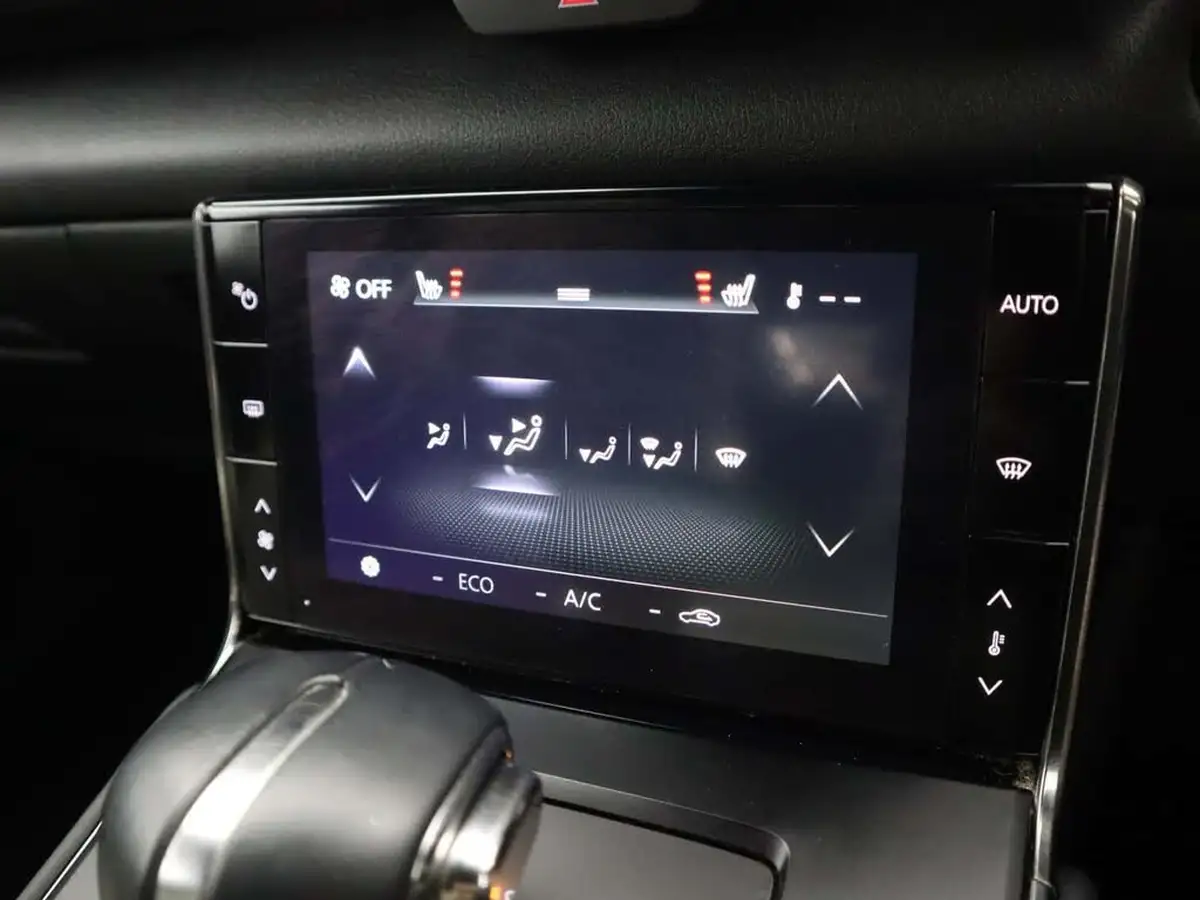 2021-mazda-mx-30-e-first-edition-big-27