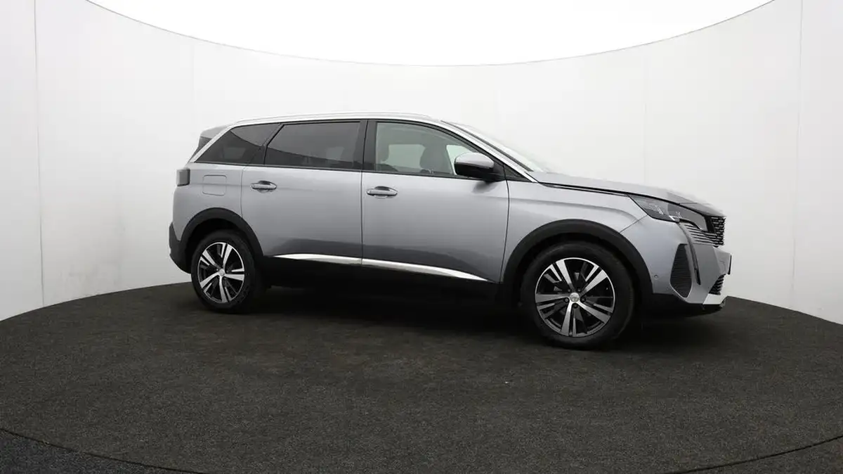 2021-peugeot-5008-suv-15-bluehdi-allure-big-45