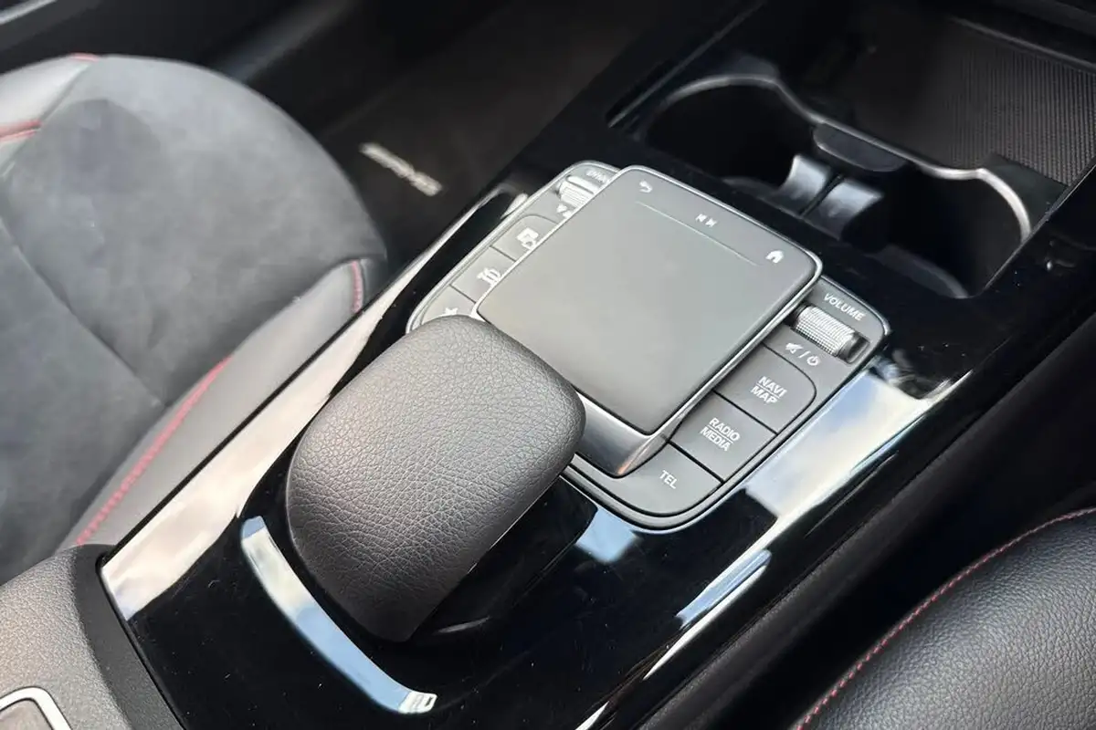 2022-mercedes-benz-a-class-13-a180-amg-line-executive-hatchback-5d-7g-dct-big-53