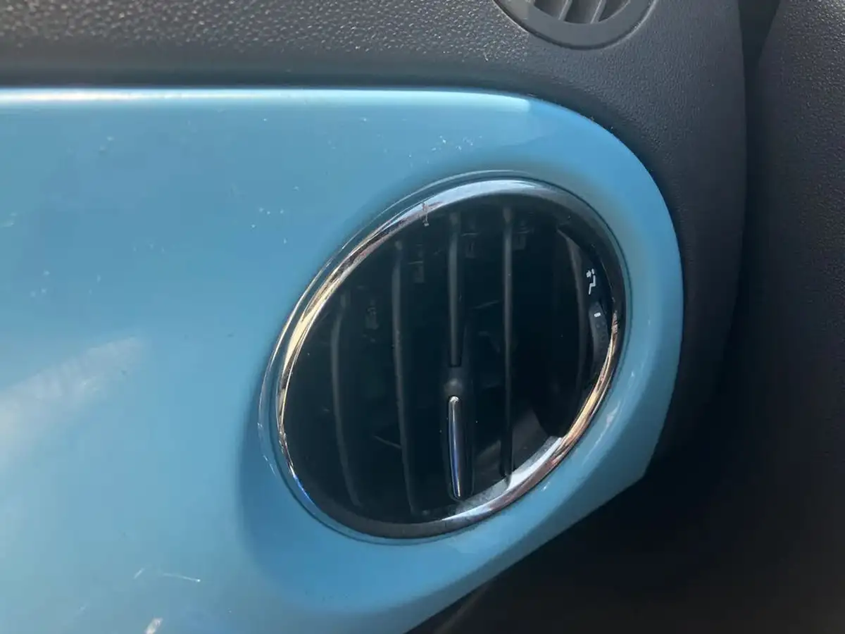 2017-fiat-500-12-lounge-big-30