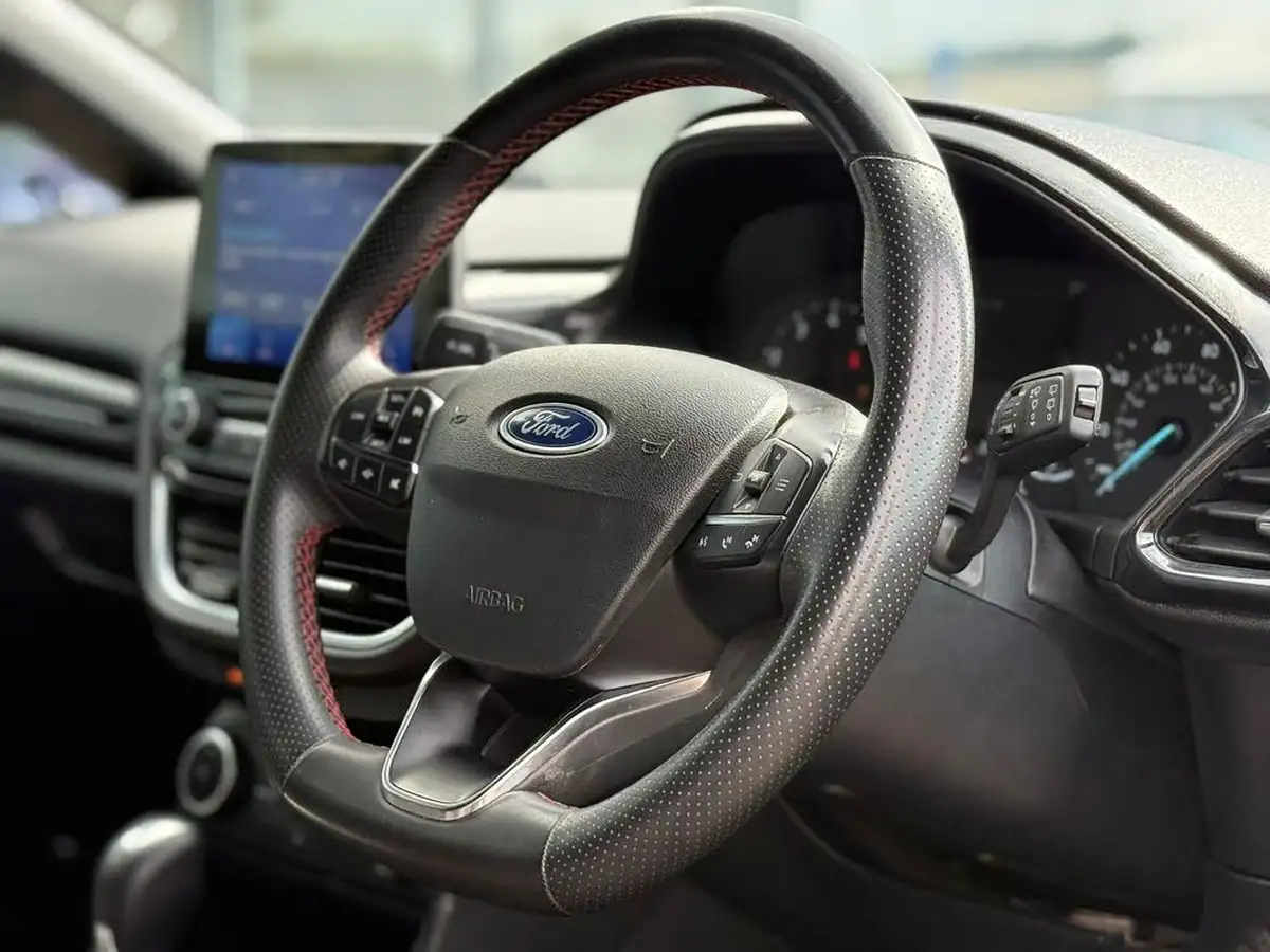 2022-ford-fiesta-10t-st-line-125ps-hybrid-mhev-3d-powershift-big-2