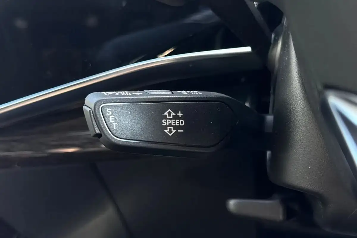 2025-audi-q7-30-45-tdi-black-edition-big-50