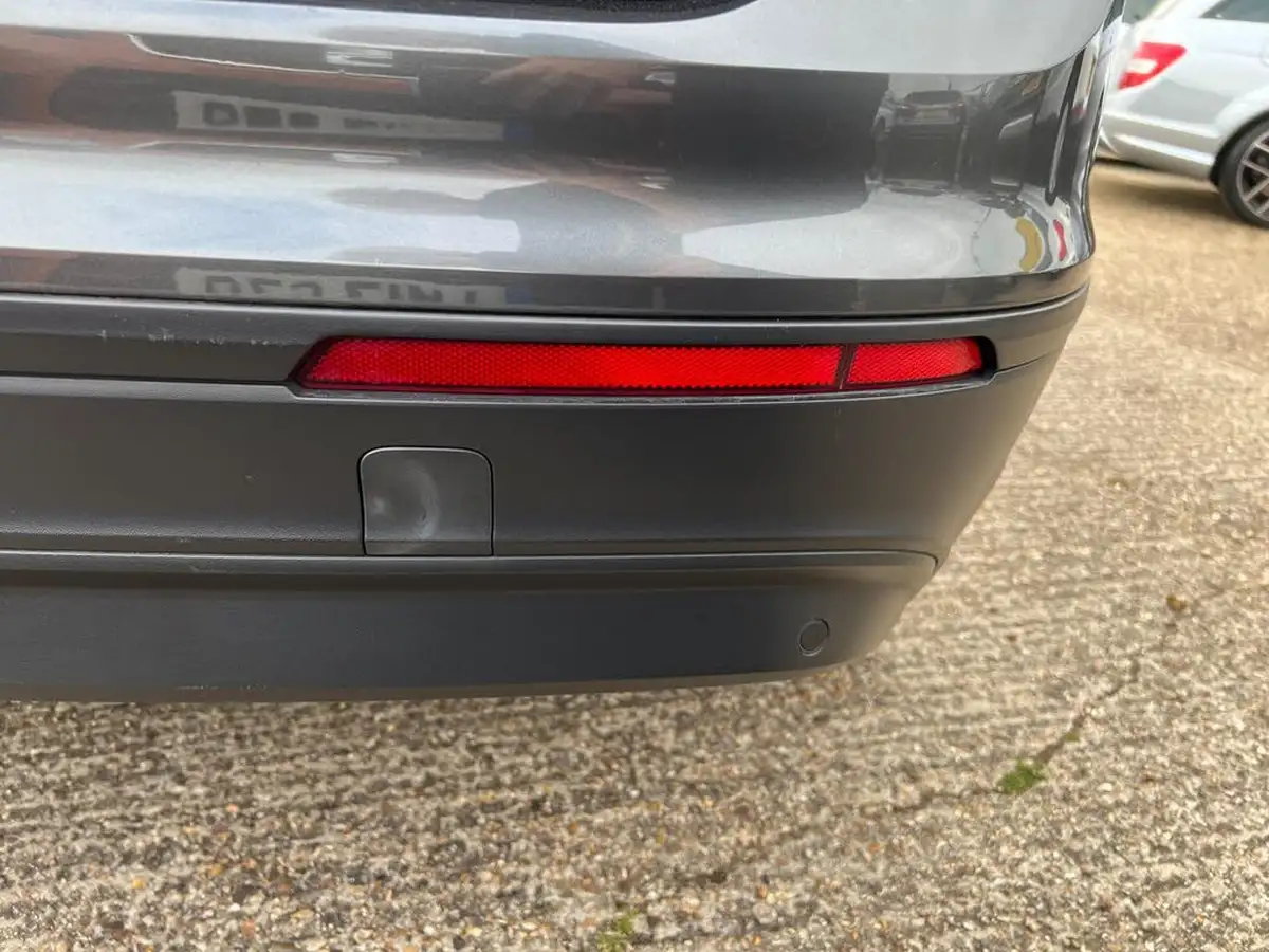 2018-volkswagen-tiguan-14-tsi-se-navigation-125ps-ss-big-9